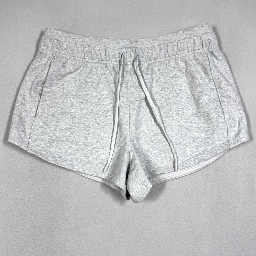 Lululemon Shorts Women 12 Inner Glow HR Short 3" Heathered Core Ultra Light Grey